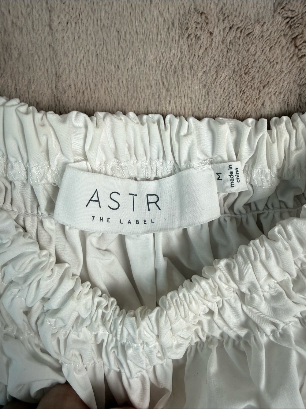 ASTR The Label White Puff Sleeve Smocked Peplum Top Great Coquette M - Picture 2 of 5